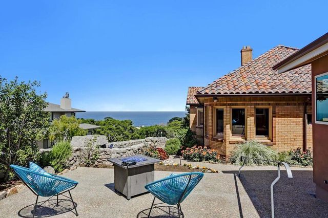 289 Lighthouse Avenue, Pacific Grove
