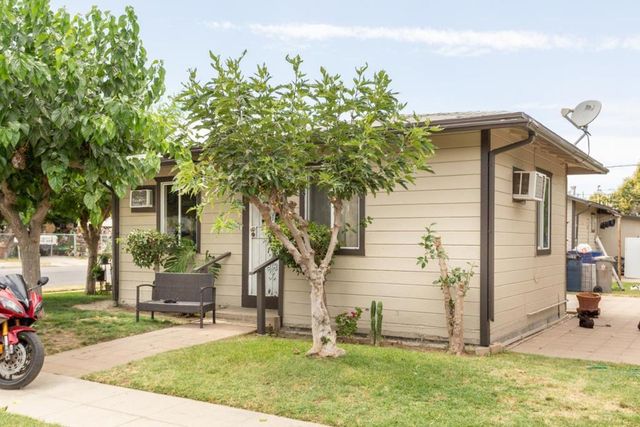 3468 S Frank Avenue, Fresno