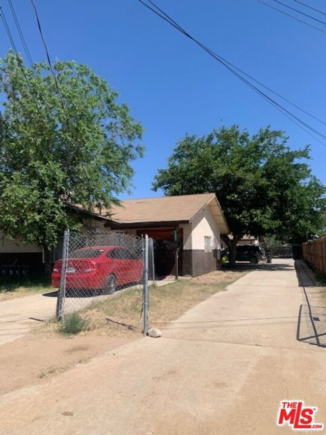 11560 Sage Street, Adelanto