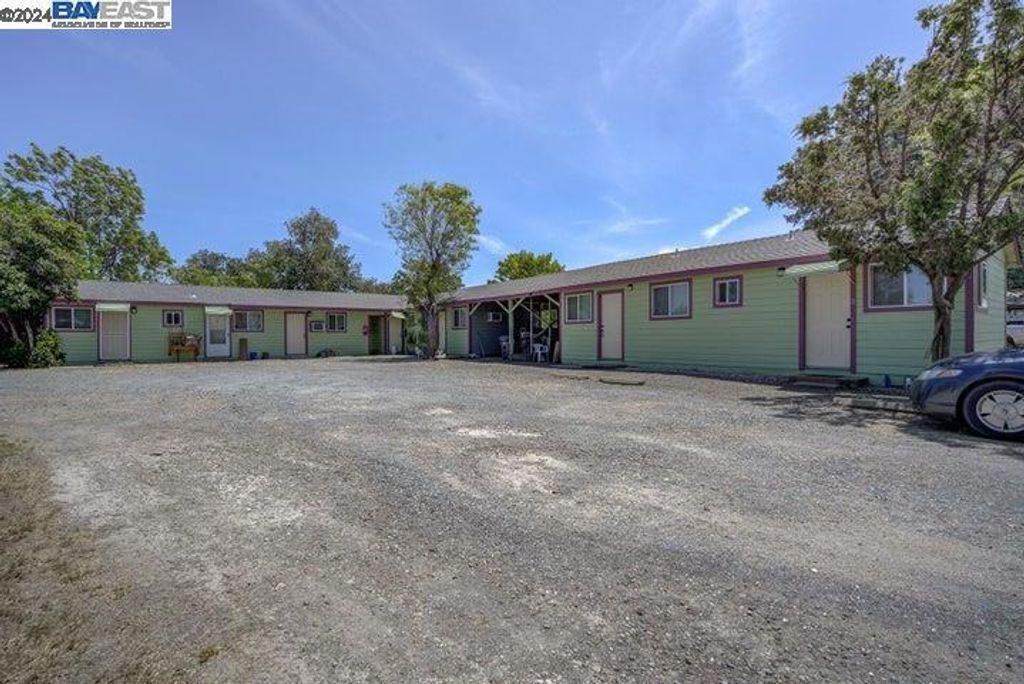 8080 State Hwy 99e, Los Molinos