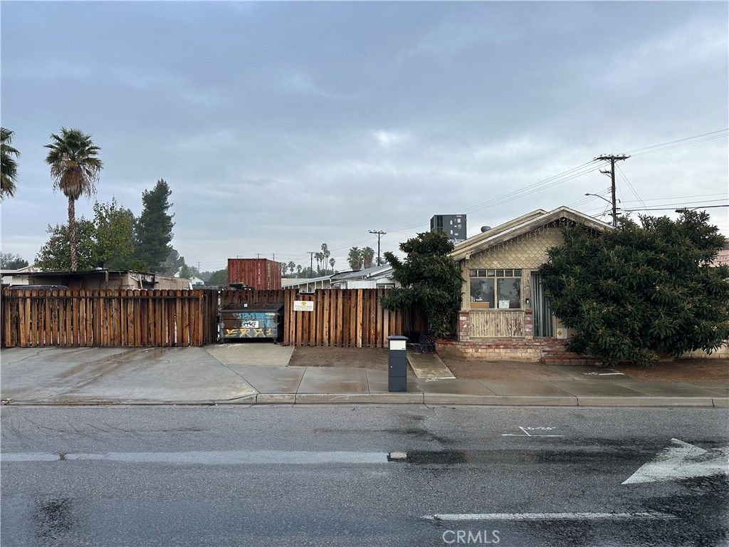 4819 Tyler Street, Riverside