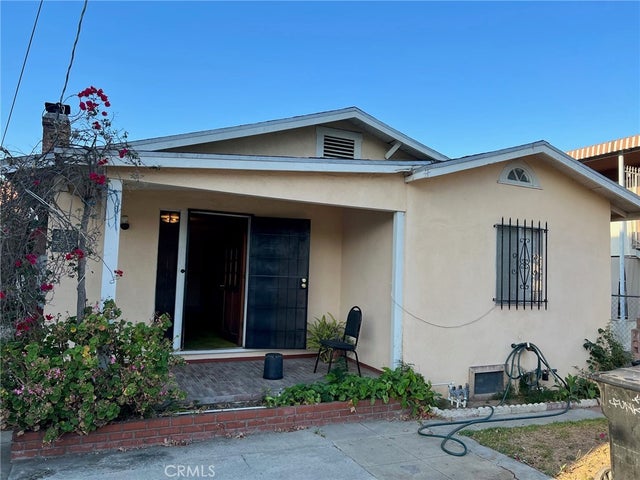 4920 4922 W Fountain Avenue, Los Angeles