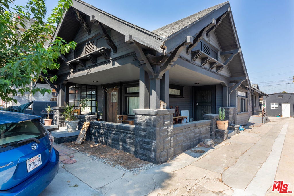 Photo of Listing #24449241