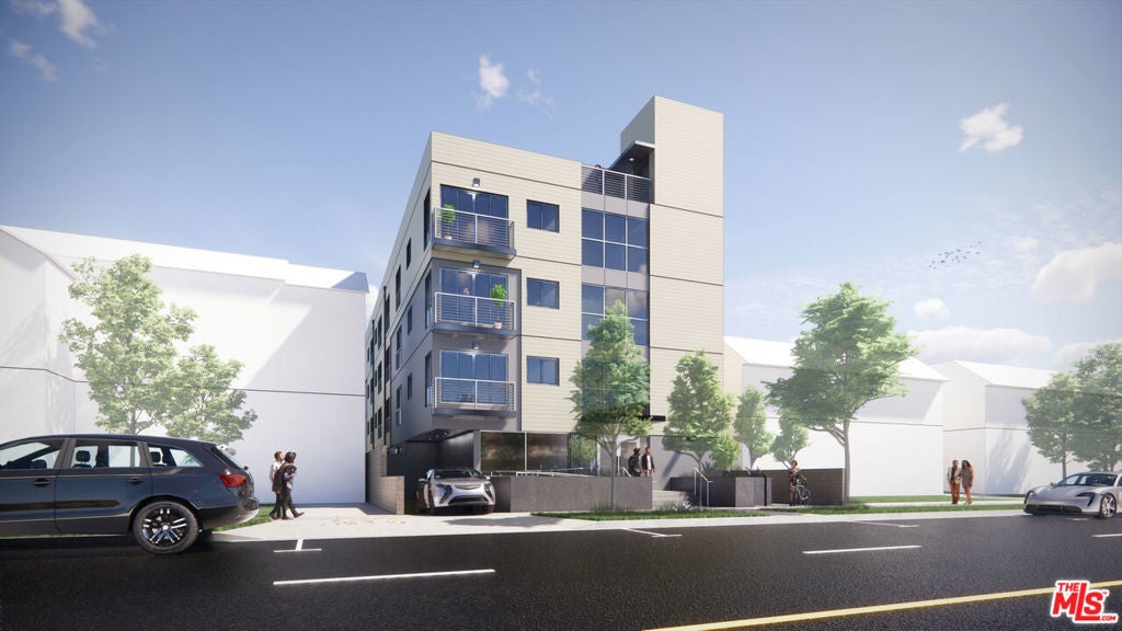 Photo of Listing #24463419