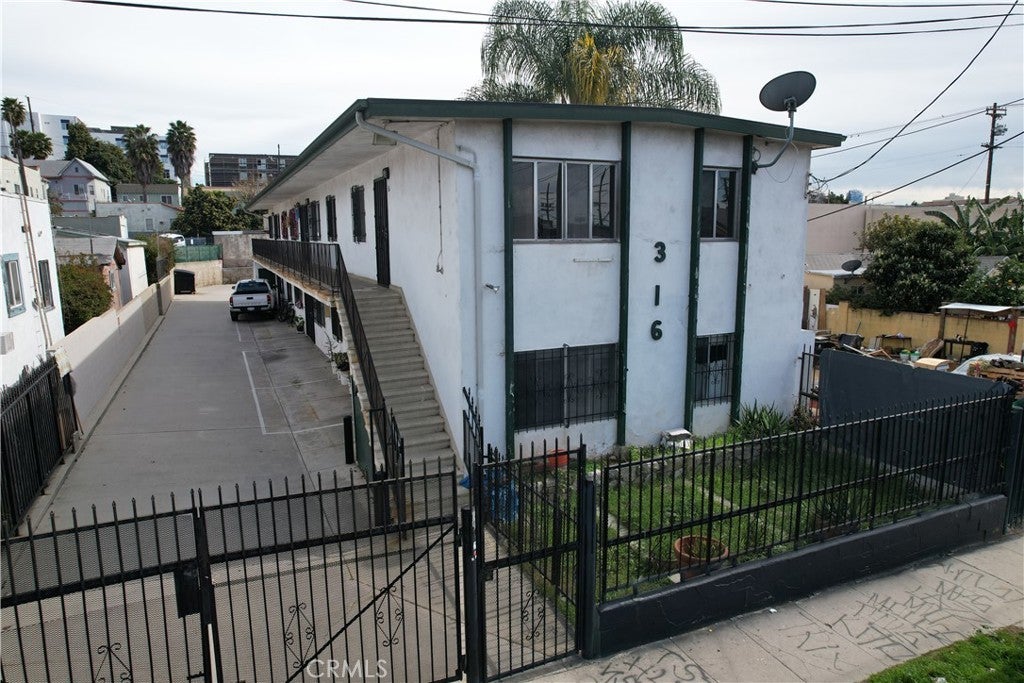 Photo of Listing #DW25026621