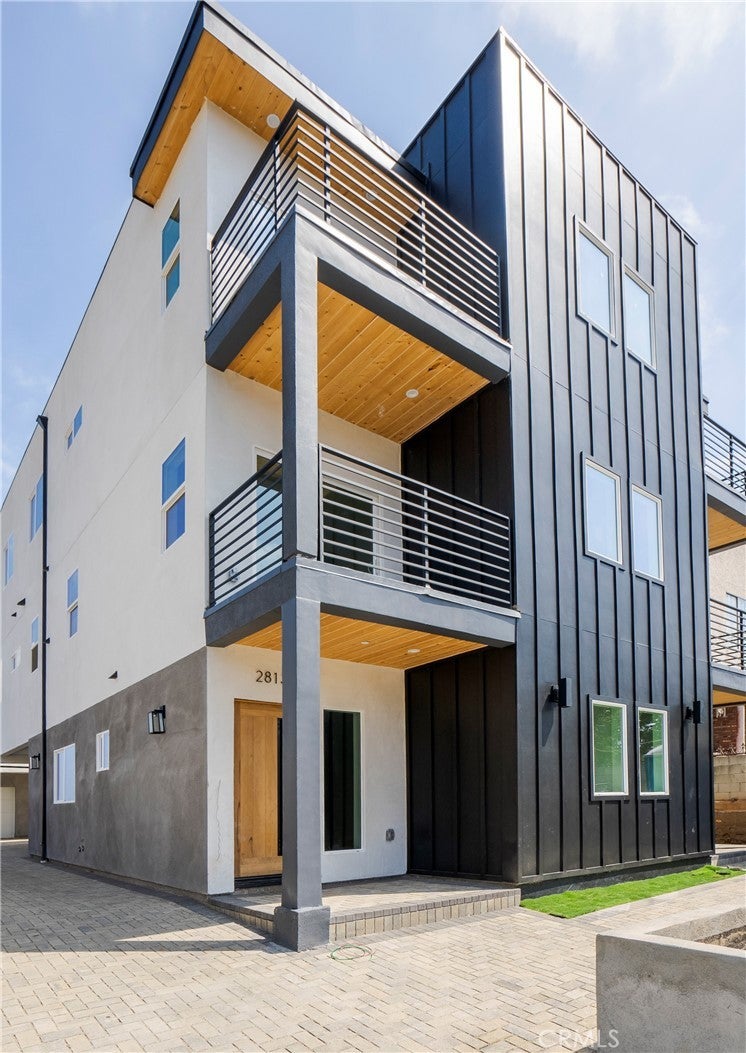 Photo of Listing #DW25038294