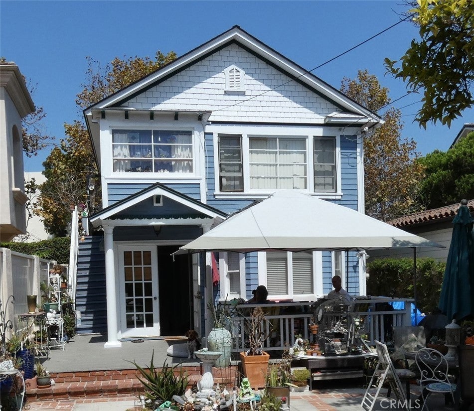 218 N Broadway