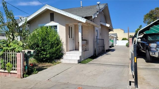 913 W Bishop Street, Santa Ana
