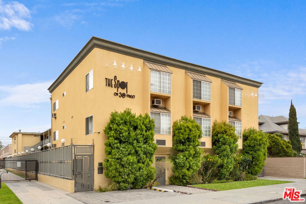 Photo of Listing #25504043