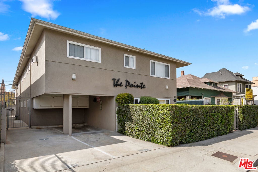 Photo of Listing #25504093