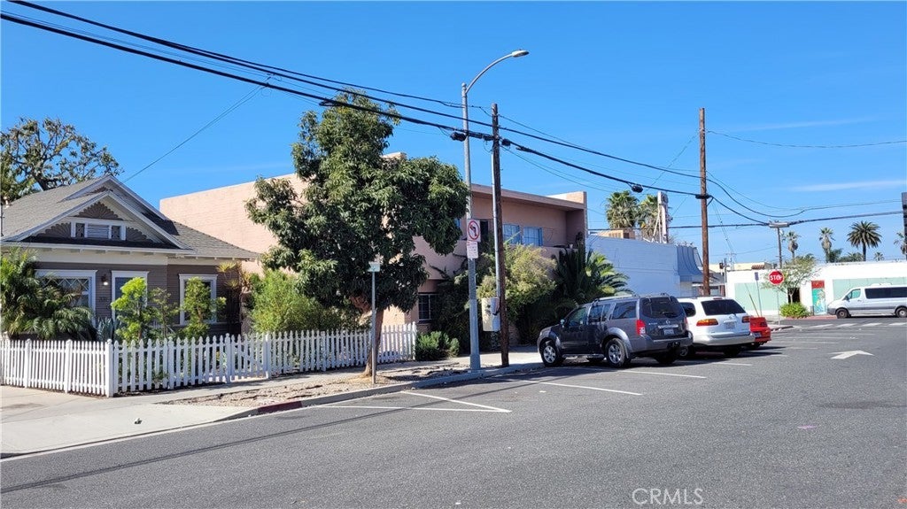 Photo of Listing #PW25043944