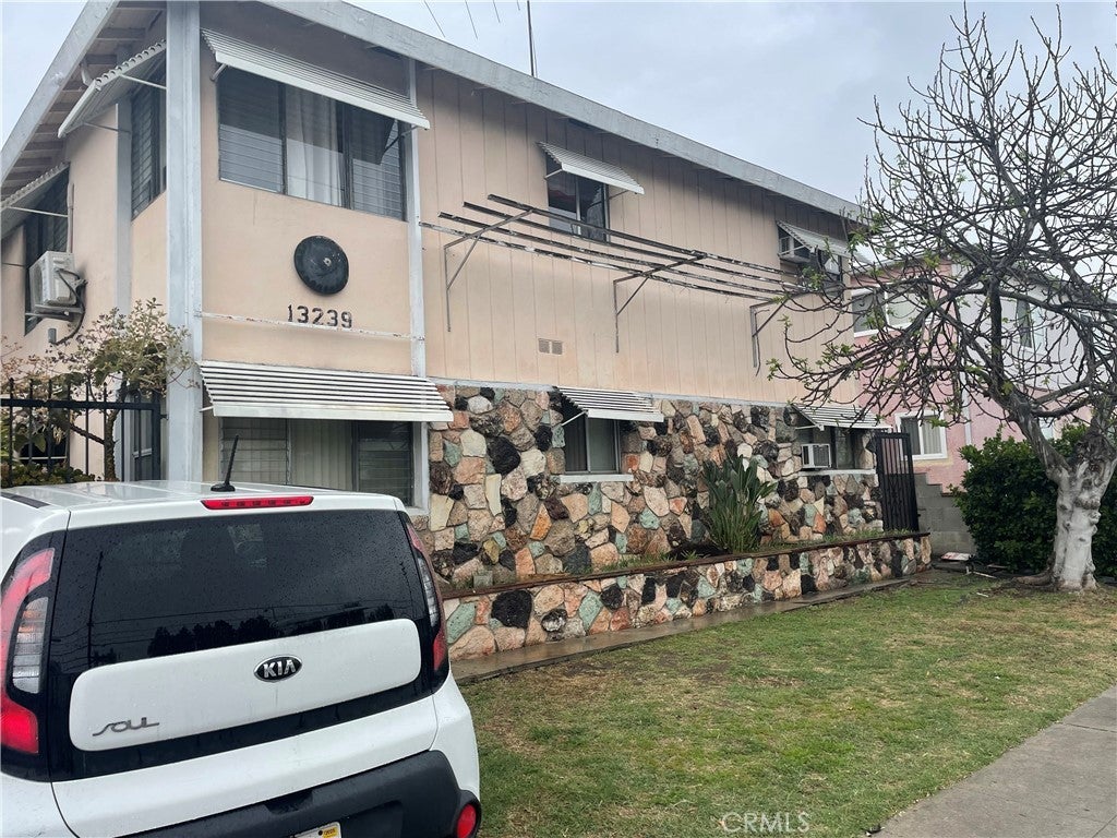 Photo of Listing #SR25051771