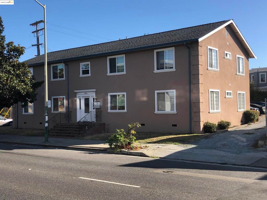 Photo of Listing #41095595