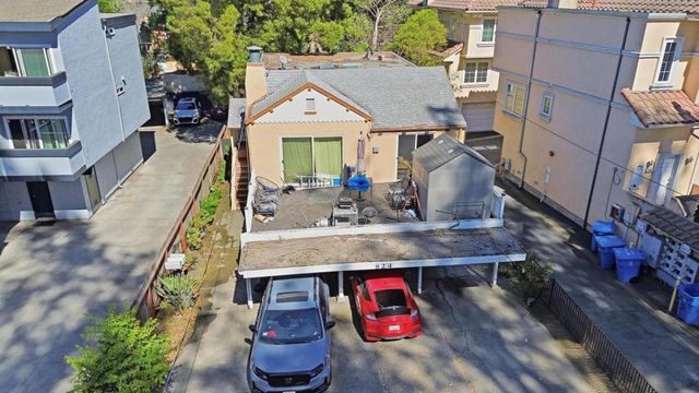 824 El Camino Real, Burlingame