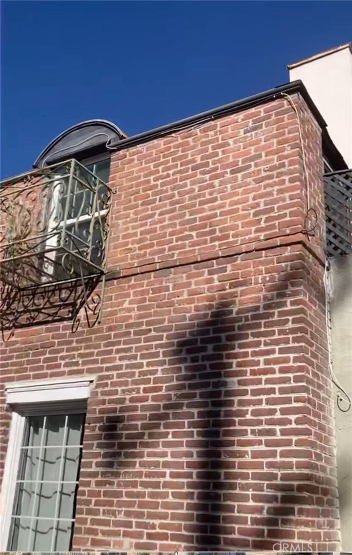 Photo of Listing #MB25096950