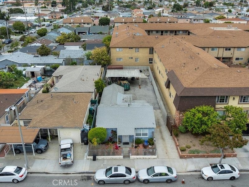 Photo of Listing #SB25101427