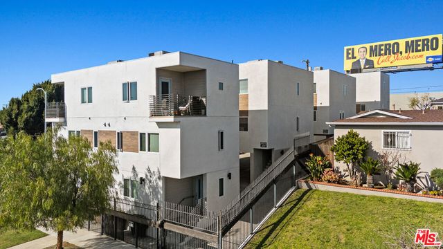 4935 W 20th Street, Los Angeles