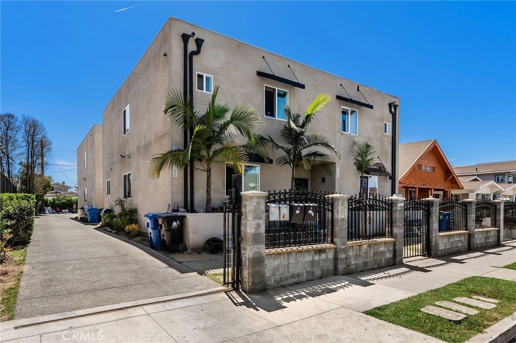 Photo of Listing #SB25105253