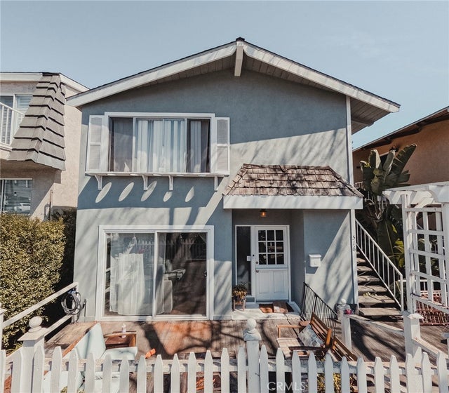 516 Iris Avenue, Corona Del Mar