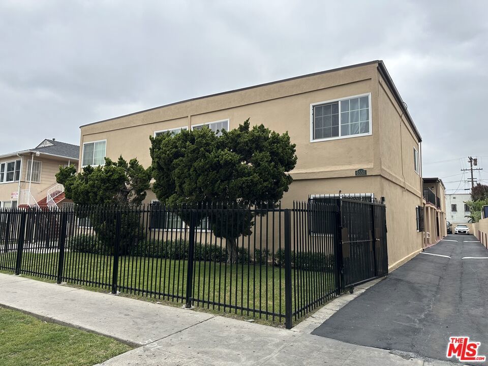 Photo of Listing #25540315