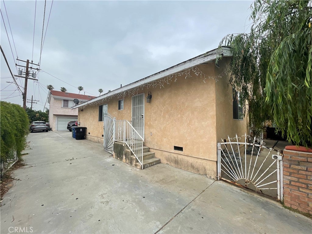 322 Ditman Avenue, Los Angeles