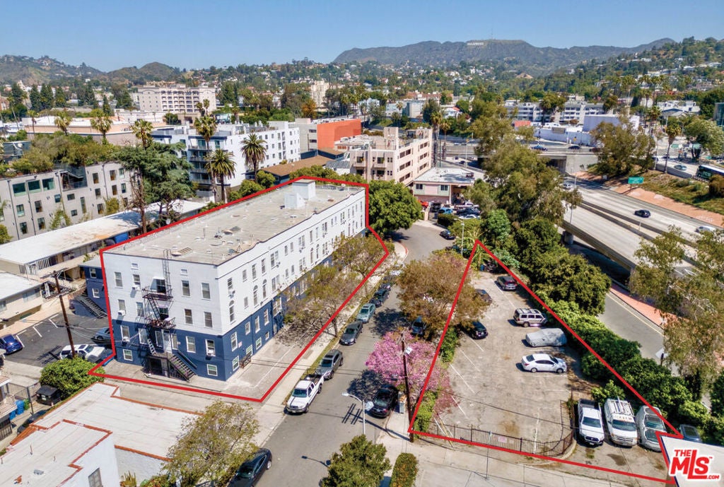 Photo of Listing #25541819