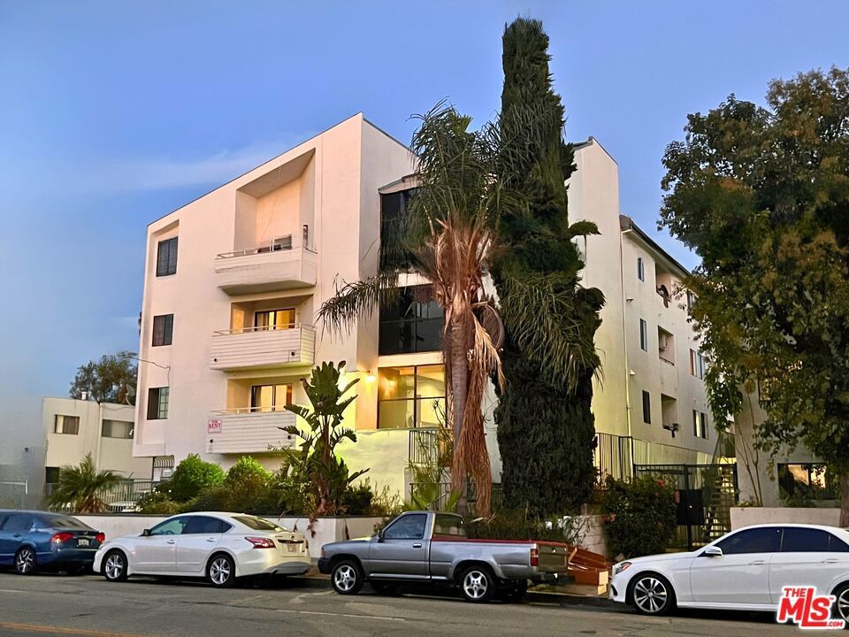 Photo of Listing #25548685