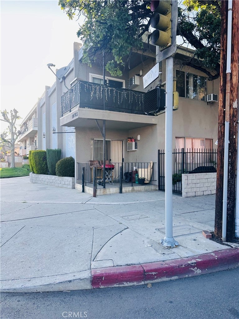 Photo of Listing #SR25127383