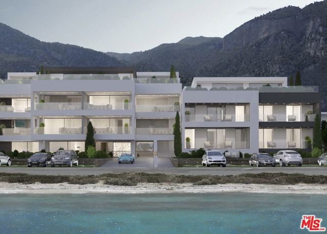 1 Kamena Vourla, Greece, 