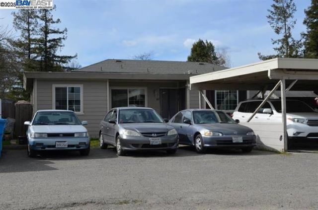 487 Hearn Ave, Santa Rosa