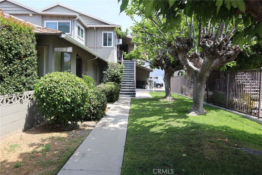 Photo of Listing #SR25137105