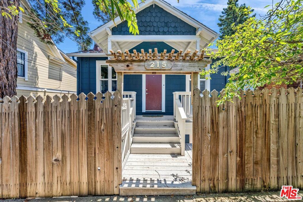 215 Tunnel Avenue, Richmond