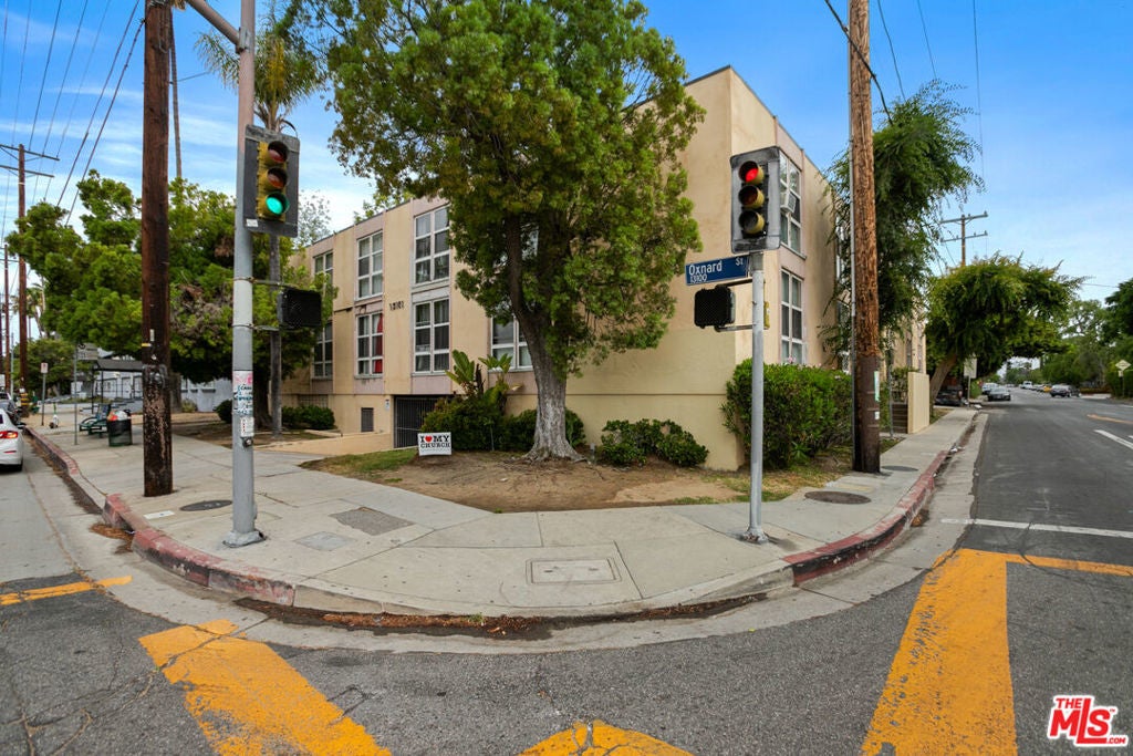 Photo of Listing #25556685