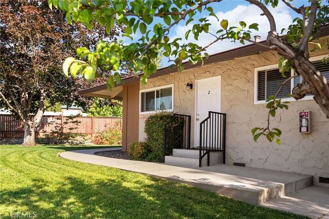 6118 Clark, Paradise
