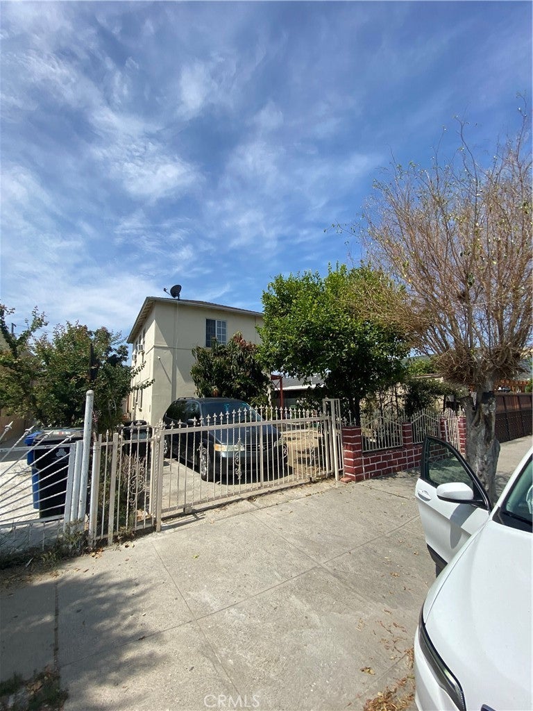 Photo of Listing #DW25145316