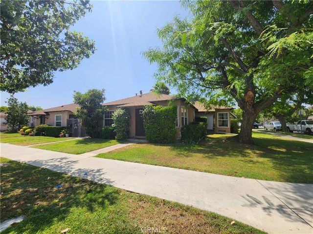 11820 Victory Boulevard, North Hollywood