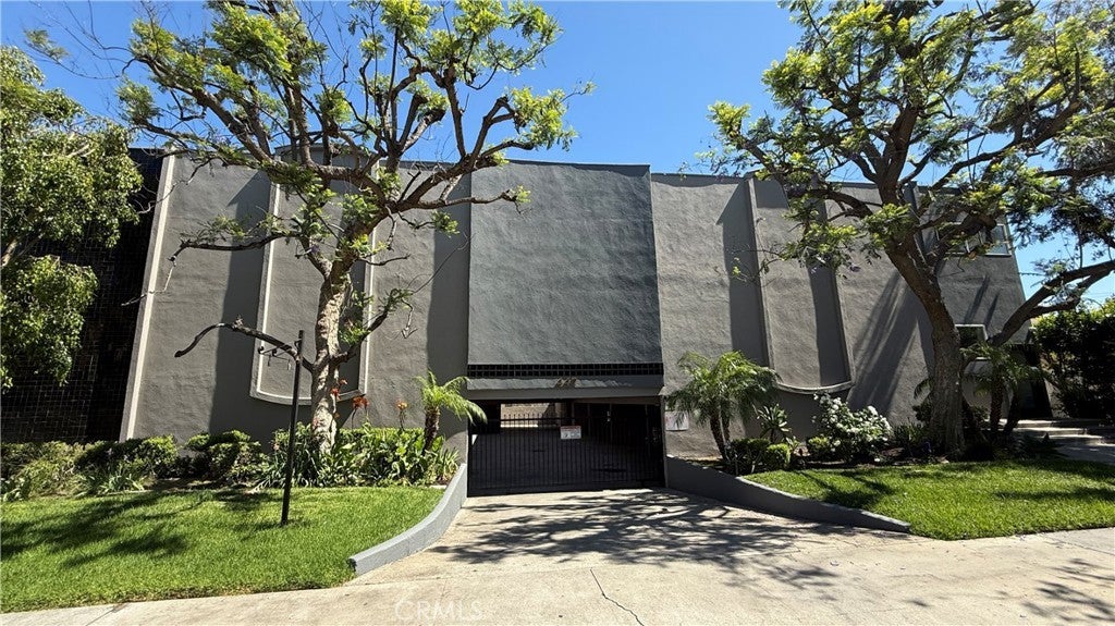 Photo of Listing #SR25151874