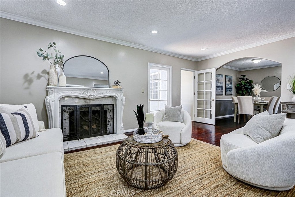 Photo of Listing #SB25160306