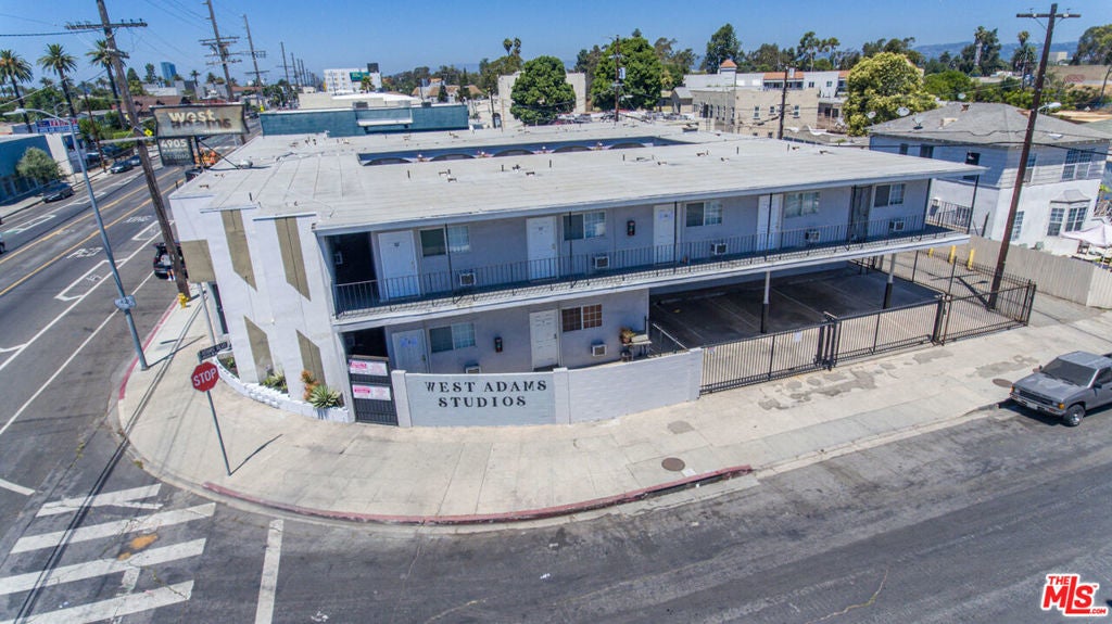 Photo of Listing #25566745