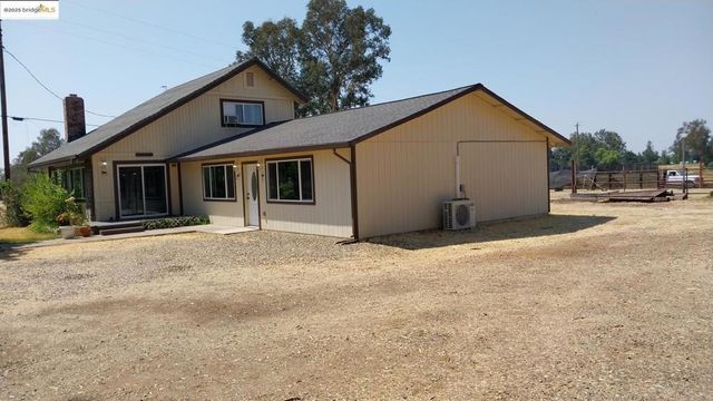 1408 Riosa Rd, Lincoln