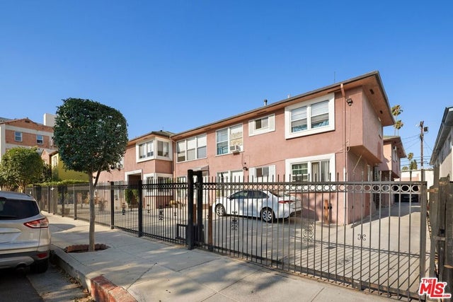 1640 Harvard Boulevard, Los Angeles