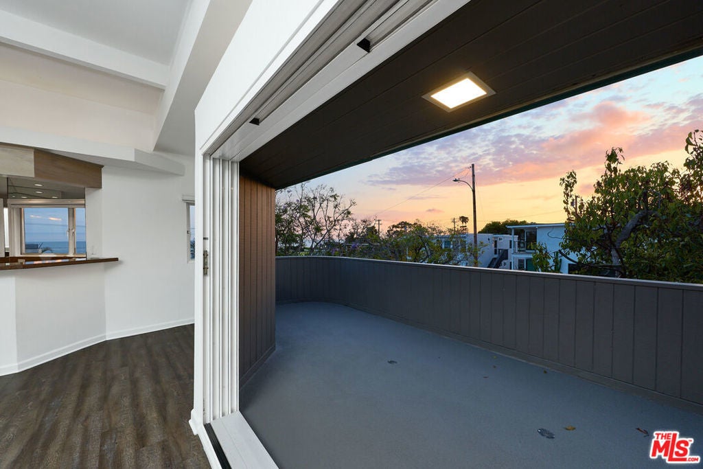 Photo of Listing #25568173