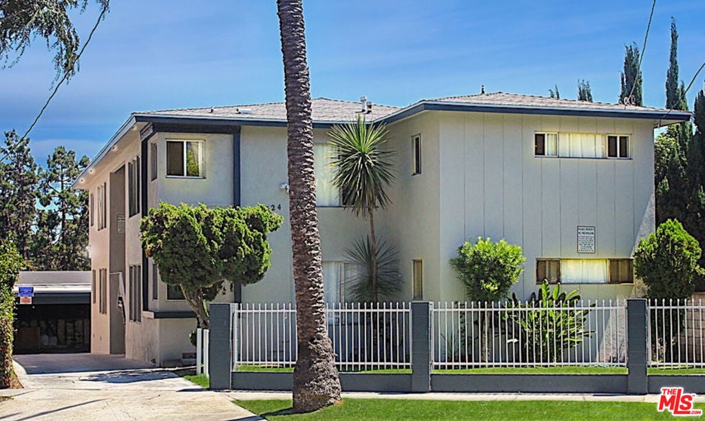 Photo of Listing #25570747