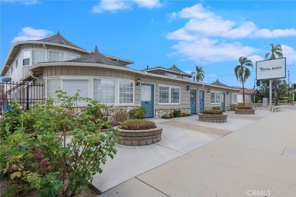 Photo of Listing #SB25164590