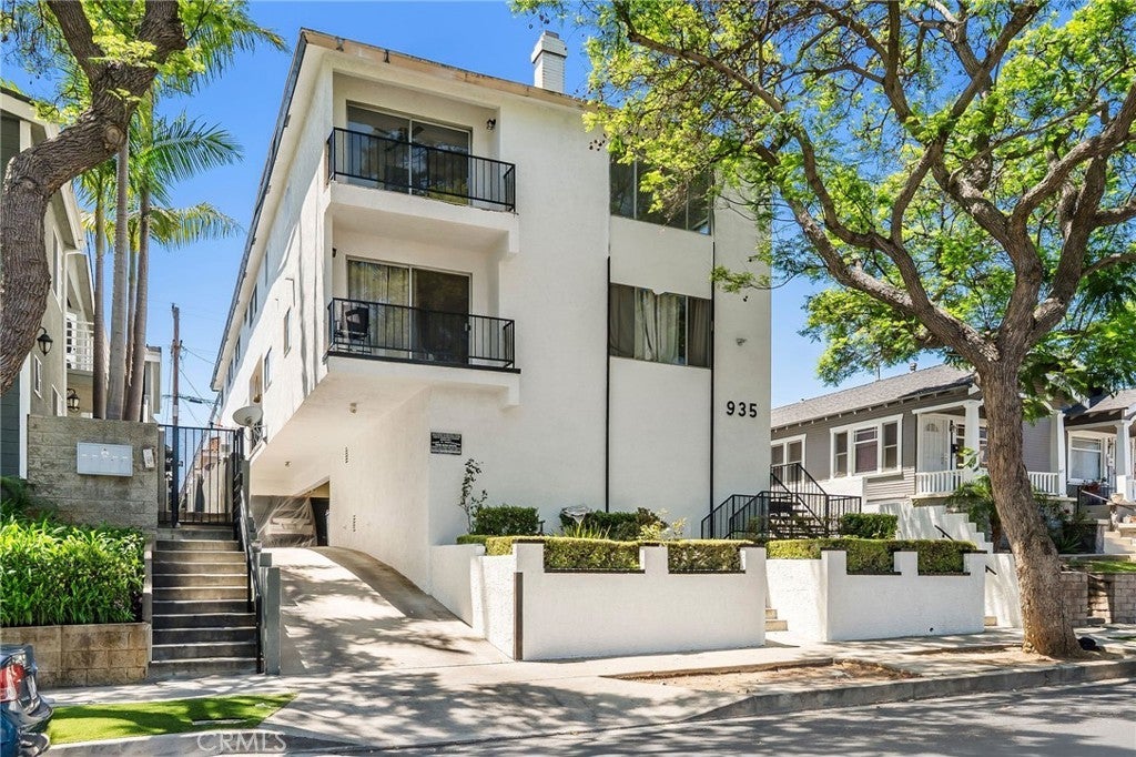 Photo of Listing #SB25168025