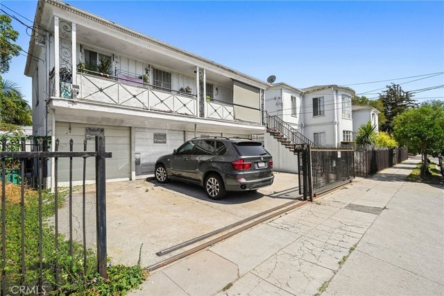 1200 Kenmore Avenue, Los Angeles