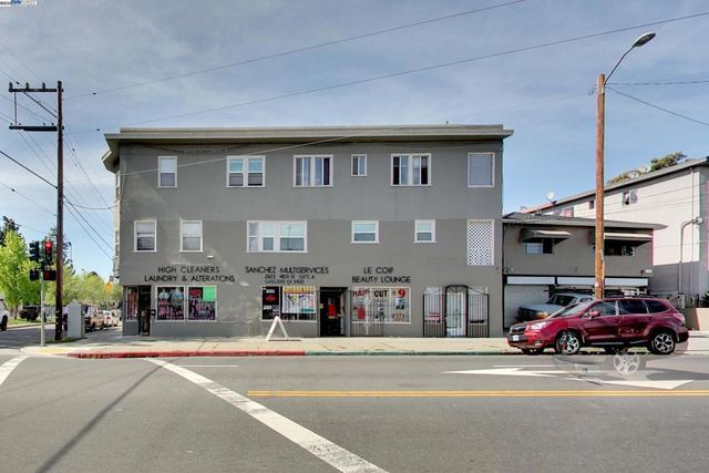 2605 High St, Oakland