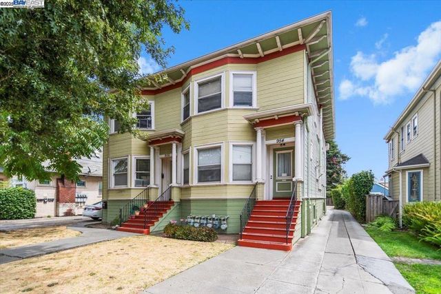 954 Park St, Alameda
