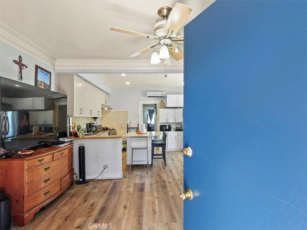 Photo of Listing #SR25193502