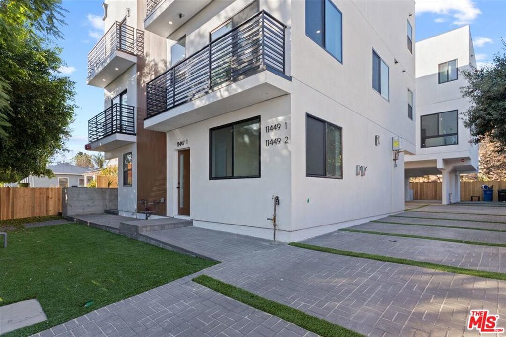 Photo of Listing #25588929